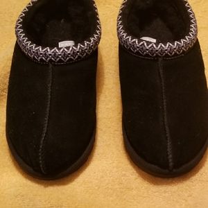 Women's Black Ugg Tasman slippers